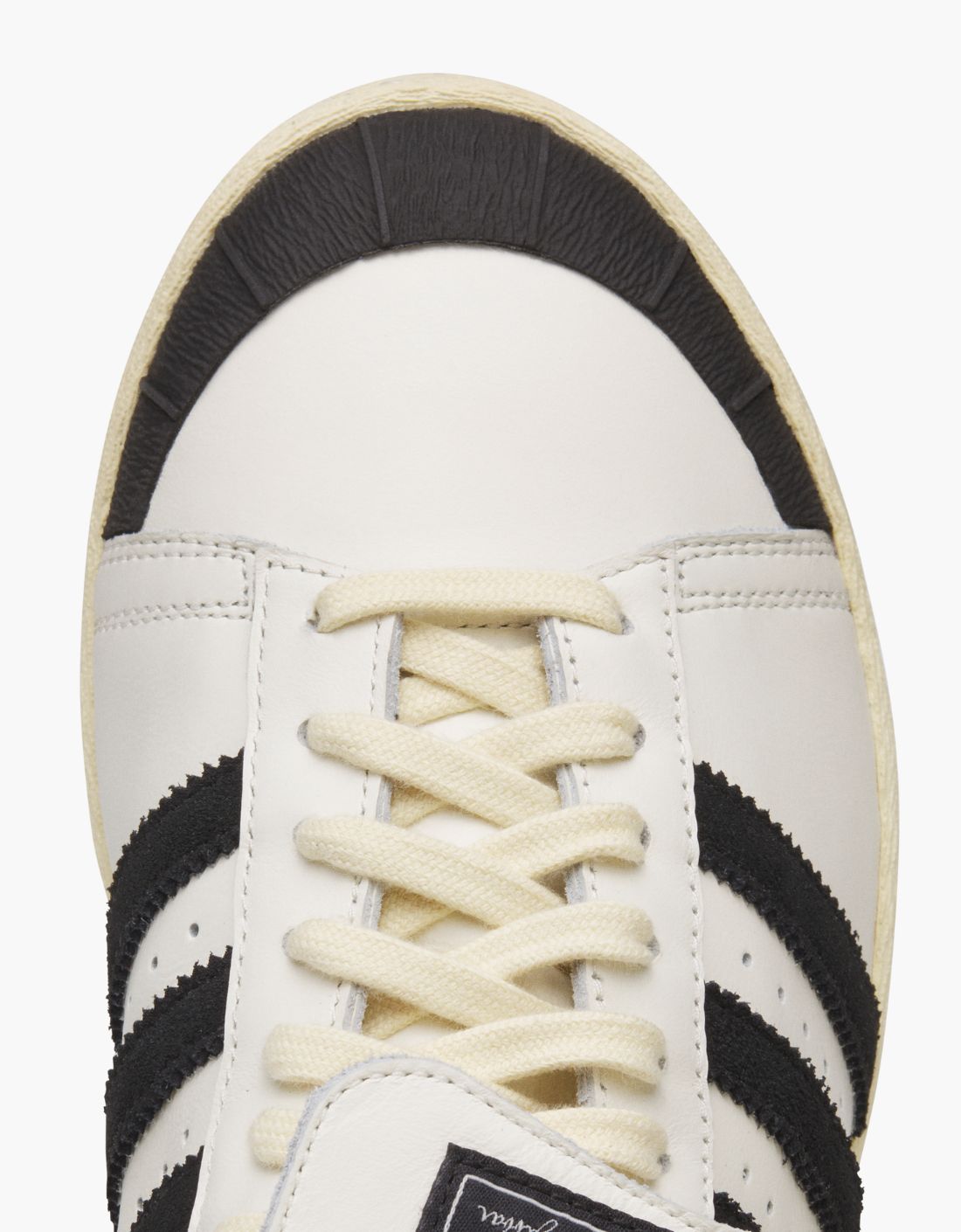 Zapatilla Chavarria "Jabbar Low" (White / Black) - aWC