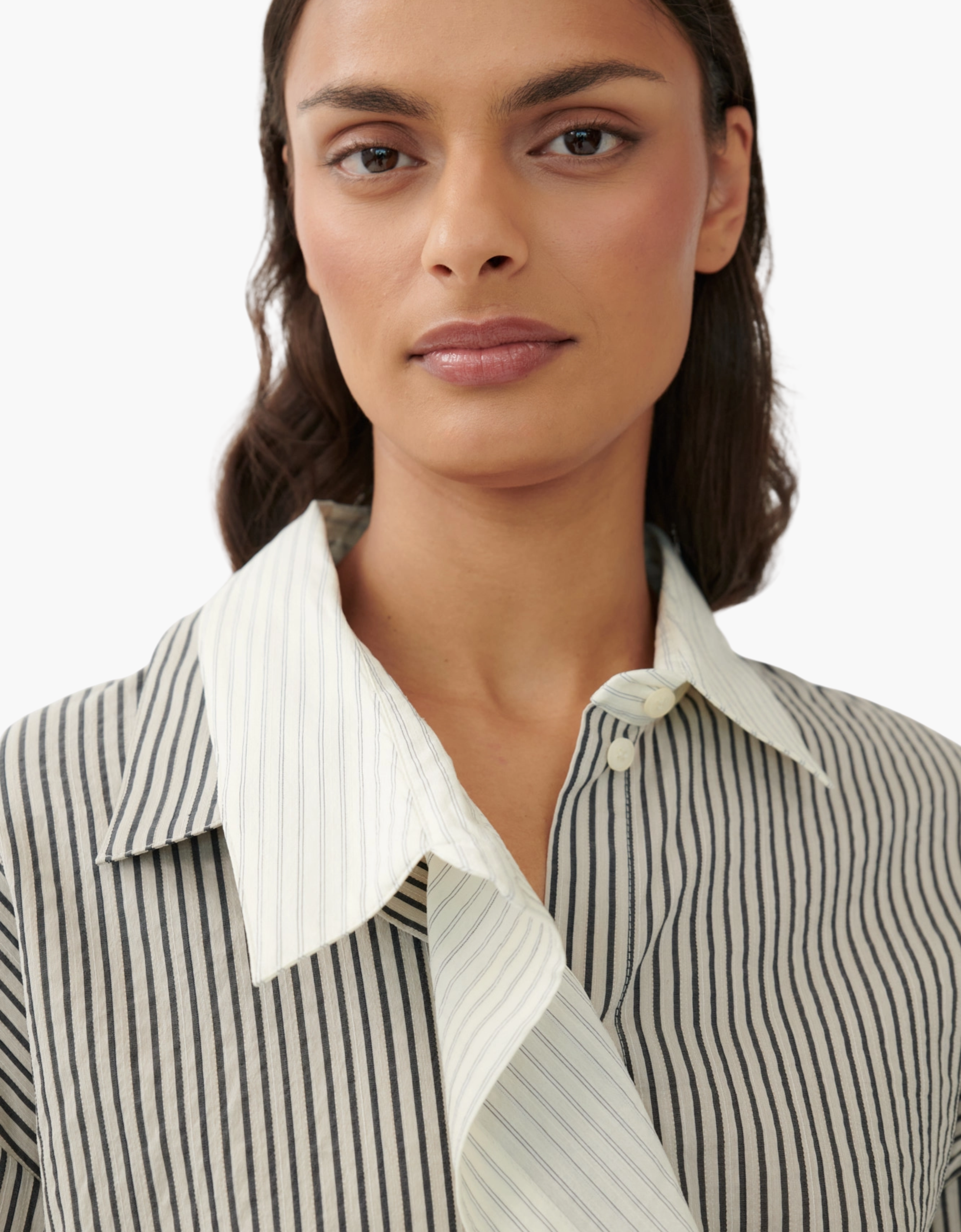 Camisa deconstruida "Mira"