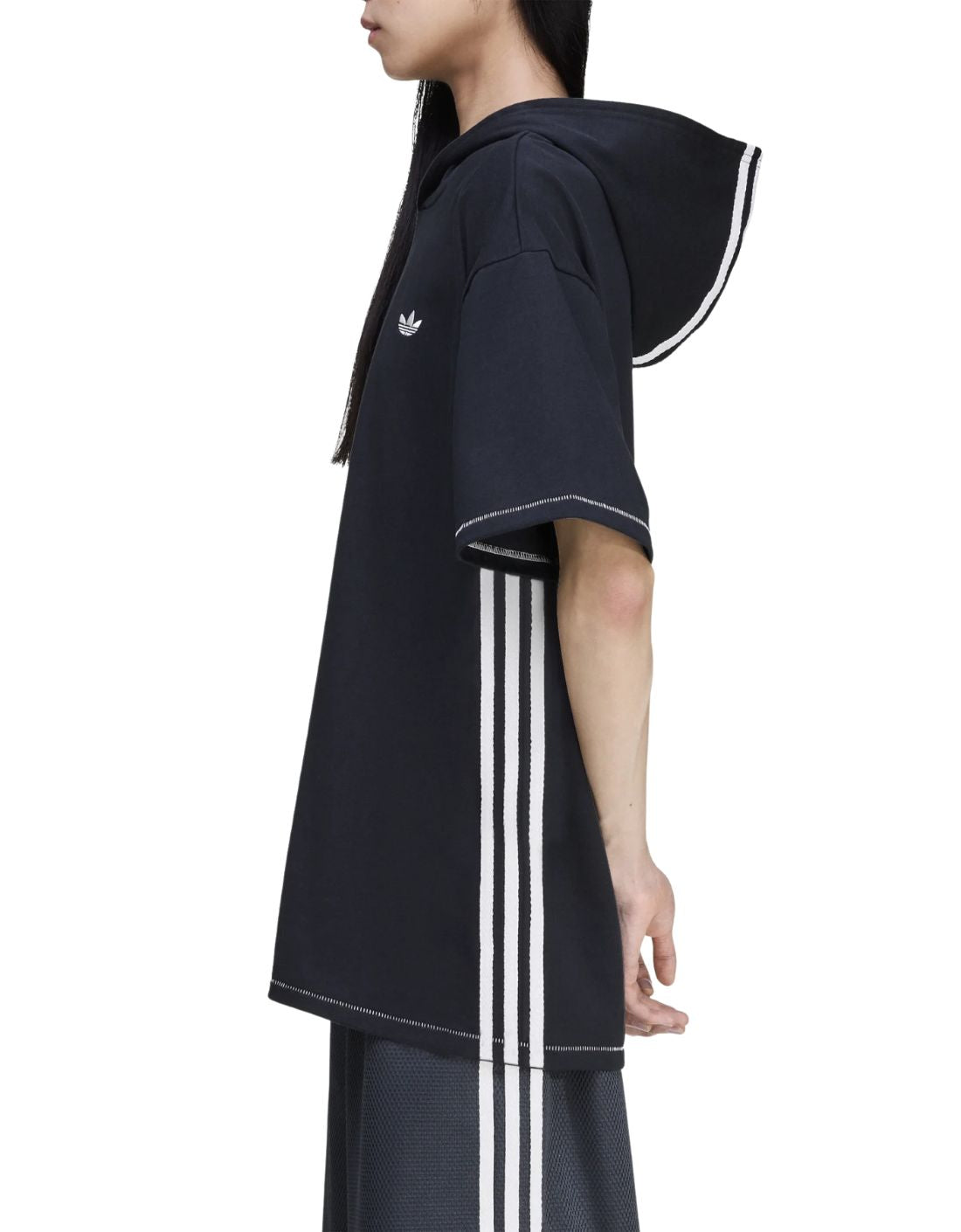 Camiseta con gorro "Hooded tee" AVAVAV x ADIDAS