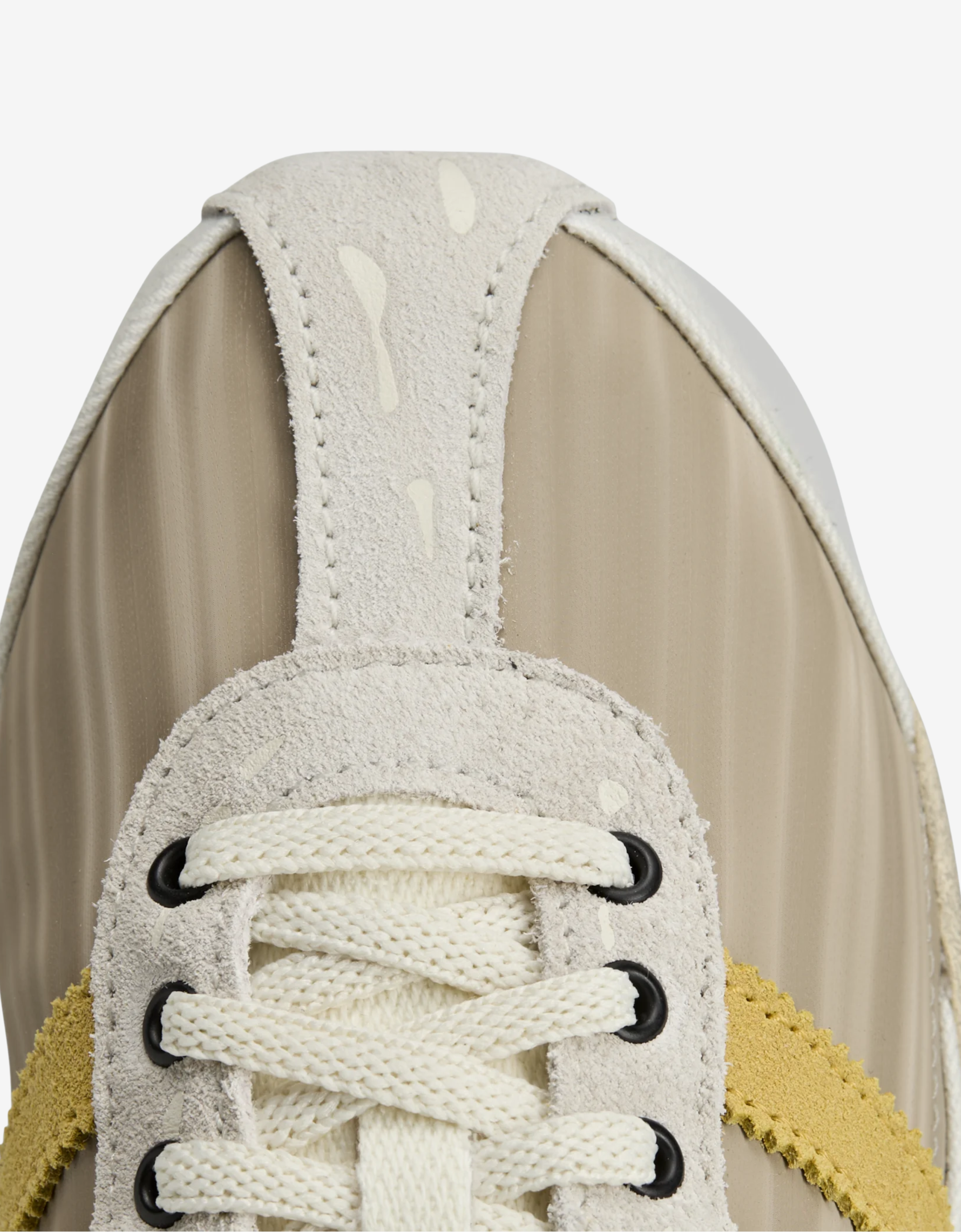 Zapatilla "Tokyo" Beige - ADIDAS X SFTM