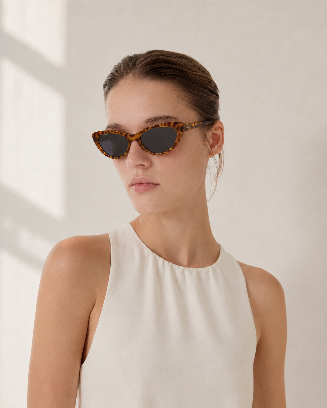 "Avery Carbon" glasses