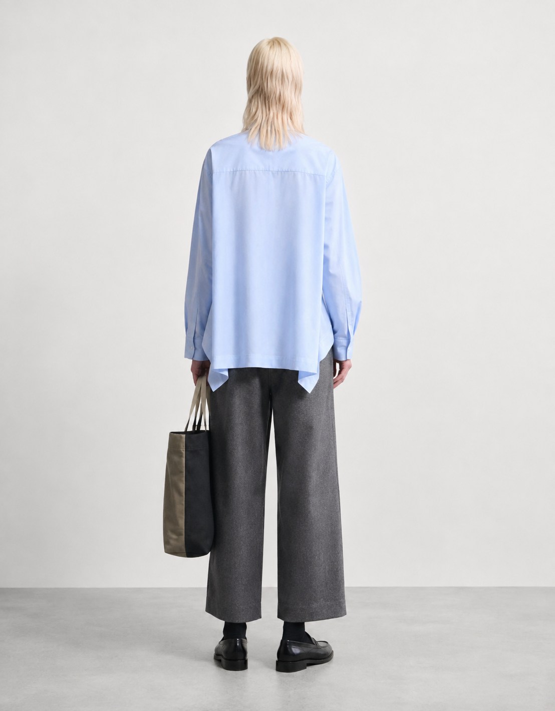 Camisa con evasé "Light blue"
