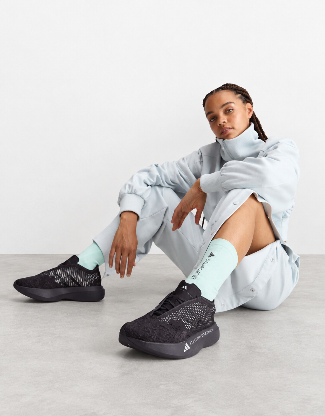 KK4222 | Negro | adidas-black-model