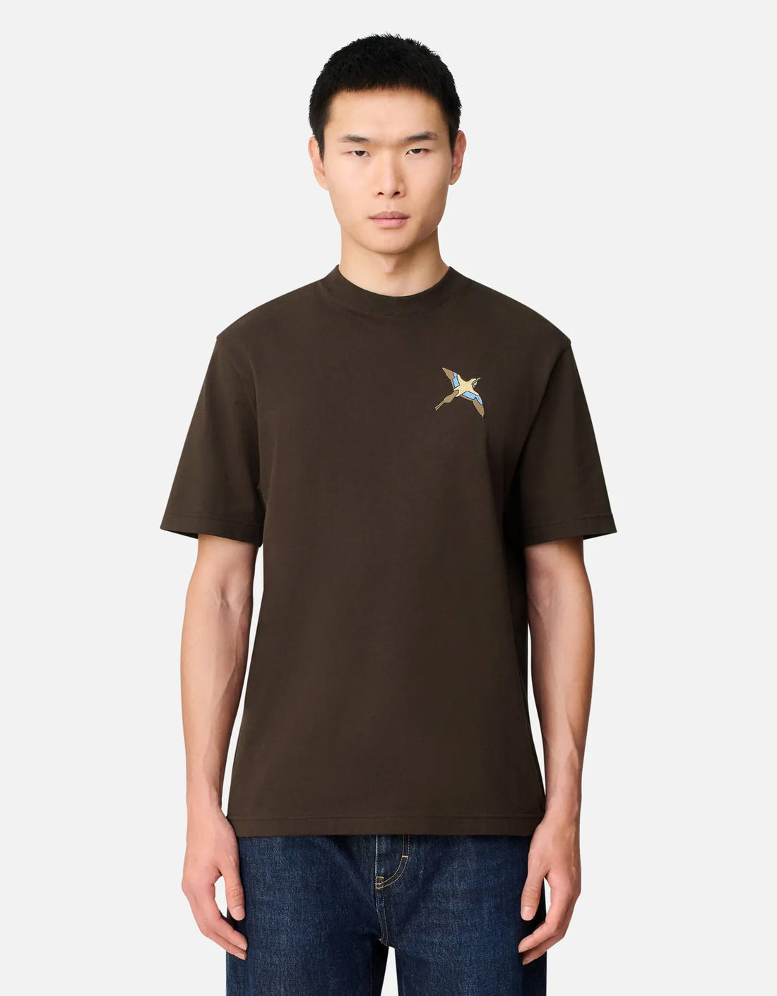 Camiseta "Micro Bee Bird" Marrón oscuro – detalle